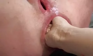 Karuwu bunduwu zauro ...