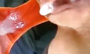 Anal farting lan sur ...